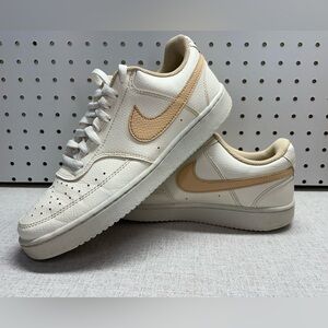NIKE Women's Size 9 Court Vision Low Sneaker Nature DH3158-103 Sail White/Beige